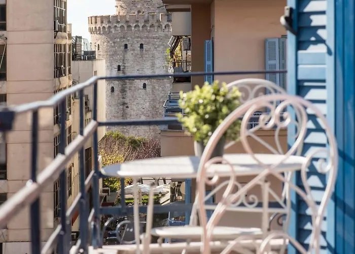 Mainavenue White Tower *