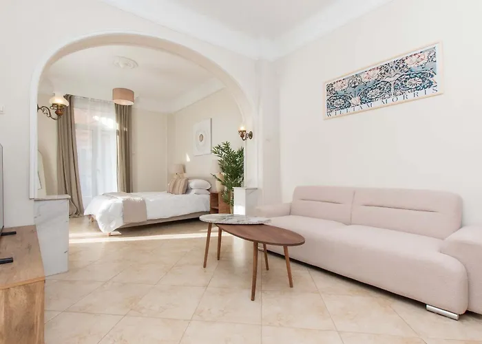 公寓 Mainavenue White Tower 塞萨洛尼基