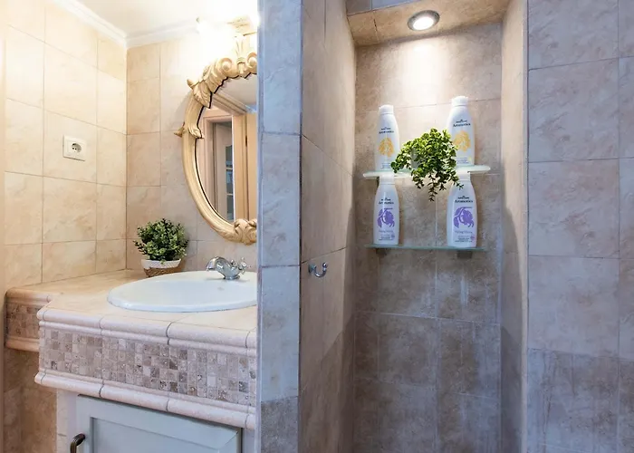 Mainavenue White Tower 公寓 *